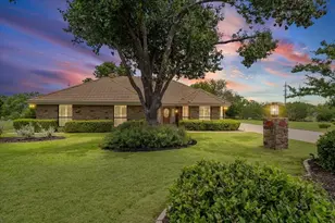 118 Longhorn, Horseshoe Bay, TX 78657 - Photo 2