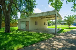 501 Oleander Dr, Marble Falls, TX 78654 - Photo 10