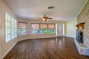 501 Oleander Dr, Marble Falls, TX 78654 - Photo 14