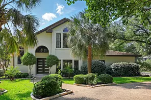 2805 Aurora, Horseshoe Bay, TX 78657 - Photo 2
