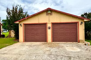 200 Persimmon, Tow, TX 78672 - Photo 26