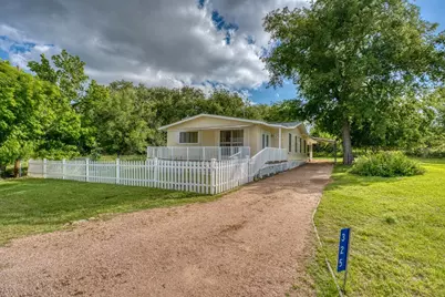 325 E Lakeshore Dove Haven Drive, Sunrise Beach, TX 78643 - Photo 2