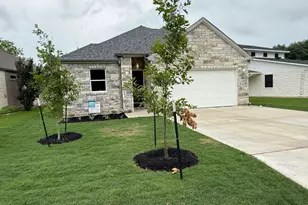 110 Firestone Pl, Meadowlakes, TX 78654 - Photo 2