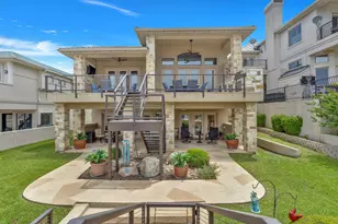 223 Dominion Dr, Horseshoe Bay, TX 78657 - Photo 2