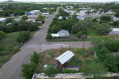 706 Anniston, Llano, TX 78643 - Photo 4