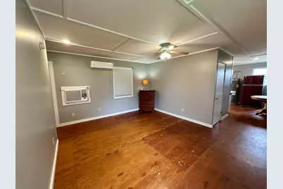 702 Pittsburg Avenue, Llano, TX 78643 - Photo 14