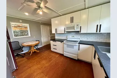 702 Pittsburg Avenue, Llano, TX 78643 - Photo 8