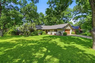 352 San Saba, Meadowlakes, TX 78654 - Photo 2