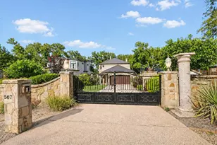 507 Sandy Mountain Dr, Sunrise Beach, TX 78643 - Photo 2