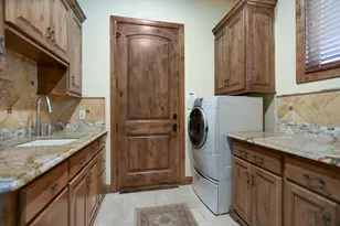 507 Sandy Mountain Dr, Sunrise Beach, TX 78643 - Photo 22
