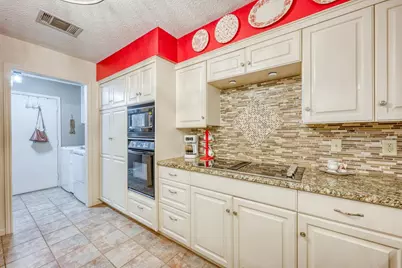 322 San Saba Street, Meadowlakes, TX 78654 - Photo 12