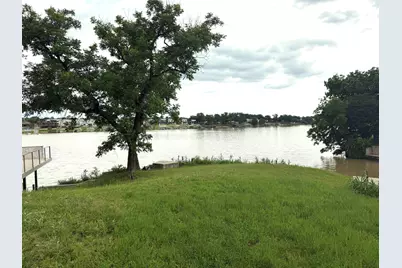 220 Bridgepoint, Kingsland, TX 78639 - Photo 2