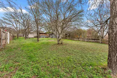 201 Wyatt, Kingsland, TX 78639 - Photo 34