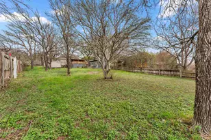 201 Wyatt, Kingsland, TX 78639 - Photo 34