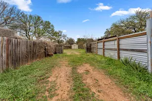 201 Wyatt, Kingsland, TX 78639 - Photo 4