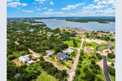 714 Matern Dr, Horseshoe Bay, TX 78657 - Photo 2