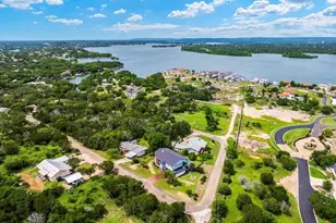 714 Matern Dr, Horseshoe Bay, TX 78657 - Photo 2