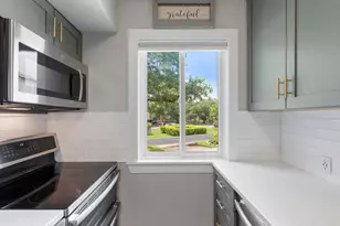 103 Island Dr, Horseshoe Bay, TX 78657 - Photo 10