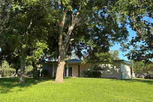 112 E Heron Dr, Highland Haven, TX 78654 - Photo 2