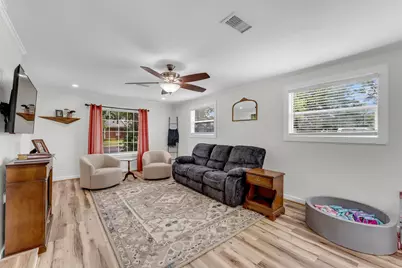 1303 Oak Street, Burnet, TX 78611 - Photo 12