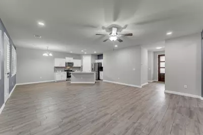 511 Taylor Dr, Horseshoe Bay, TX 78657 - Photo 6