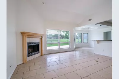 408 Spyglass, Meadowlakes, TX 78654 - Photo 6