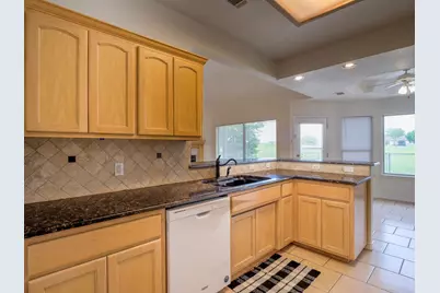 408 Spyglass, Meadowlakes, TX 78654 - Photo 8
