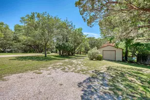 113 Red Bird, Kingsland, TX 78639 - Photo 36