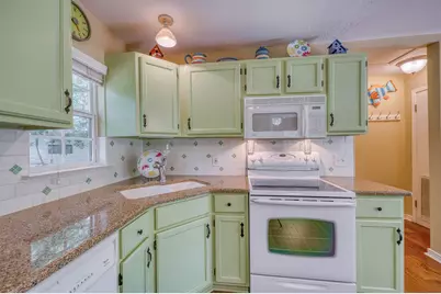 113 Red Bird, Kingsland, TX 78639 - Photo 14