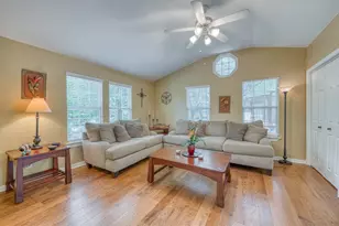 113 Red Bird, Kingsland, TX 78639 - Photo 2