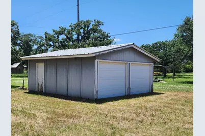 1011 Pebble Drive, Buchanan Dam, TX 78609 - Photo 10