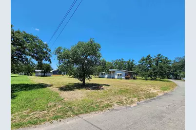 1011 Pebble Drive, Buchanan Dam, TX 78609 - Photo 12