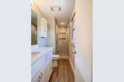 109 Sundown Trl, Marble Falls, TX 78654 - Photo 20