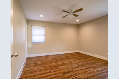 109 Sundown Trl, Marble Falls, TX 78654 - Photo 14