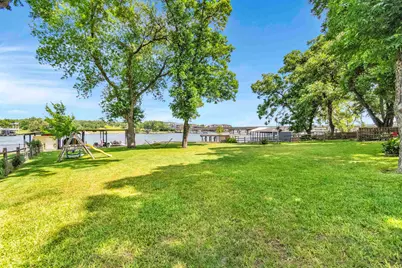 124 Riverbend Lane, Kingsland, TX 78639 - Photo 32