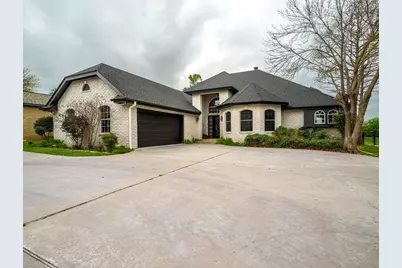 415 St Andrews Street, Meadowlakes, TX 78654 - Photo 2