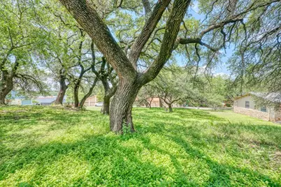 121 Hidden Oaks Drive, Kingsland, TX 78639 - Photo 8