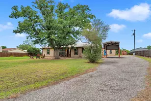 115 Leo Ln, Buchanan Dam, TX 78609 - Photo 6