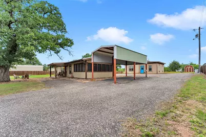 115 Leo Lane, Buchanan Dam, TX 78609 - Photo 12