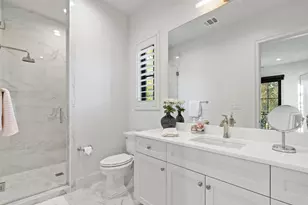 106 Plaza Escondido, Horseshoe Bay, TX 78657 - Photo 22