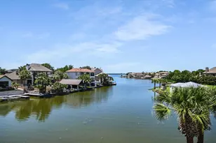 84 Applehead Island Dr, Horseshoe Bay, TX 78657 - Photo 32