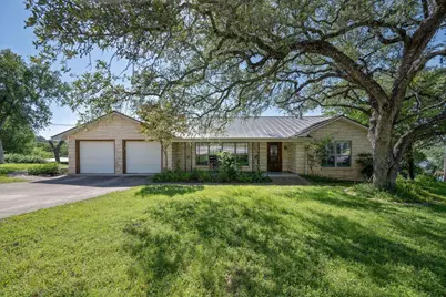 309 Cliff Circle, Marble Falls, TX 78654 - Photo 4