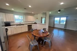 6811 River Oaks Dr, Kingsland, TX 78639 - Photo 4