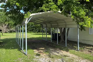 301 N Rhomberg, Burnet, TX 78611 - Photo 22