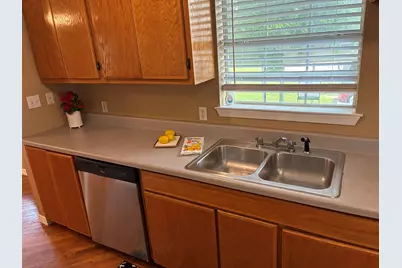 301 N Rhomberg, Burnet, TX 78611 - Photo 8