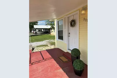 301 N Rhomberg, Burnet, TX 78611 - Photo 4