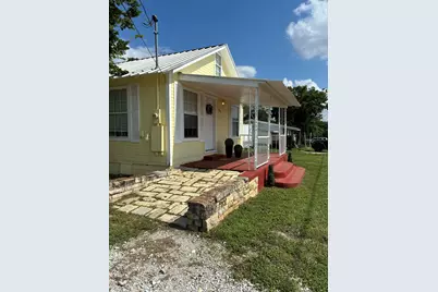 301 N Rhomberg, Burnet, TX 78611 - Photo 2