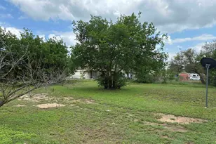 301 N Rhomberg, Burnet, TX 78611 - Photo 20