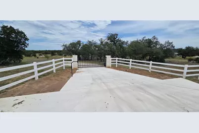 237 Cr401 N County Road 401, Marble Falls, TX 78654 - Photo 2