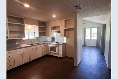 211 E Highway 29, Llano, TX 78643 - Photo 8